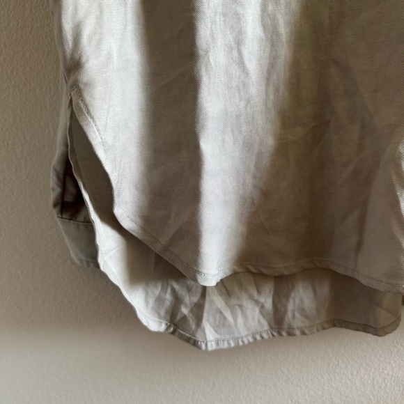 NWT Vuori Trestles Twill Button-Up Shirt Top size Large - Picture 10 of 16